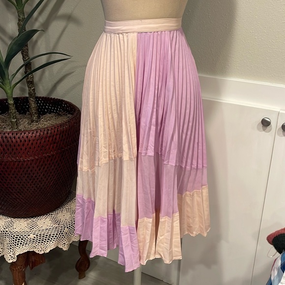 ASOS Dresses & Skirts - Pink skirt asos pleated